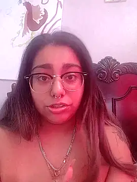 Snapshot of Lovelyrainn chatting on November 2025 04:38:02 PM Lovelyrainn online show from November 2025 04:38:02 PM