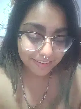 Snapshot of Lovelyrainn chatting on November 2025 09:41:01 AM Lovelyrainn online show from November 2025 09:41:01 AM