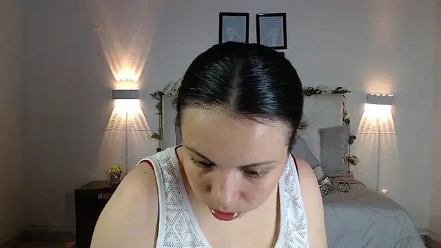 Megan 05  online show from September 2025 06:00:01 PM