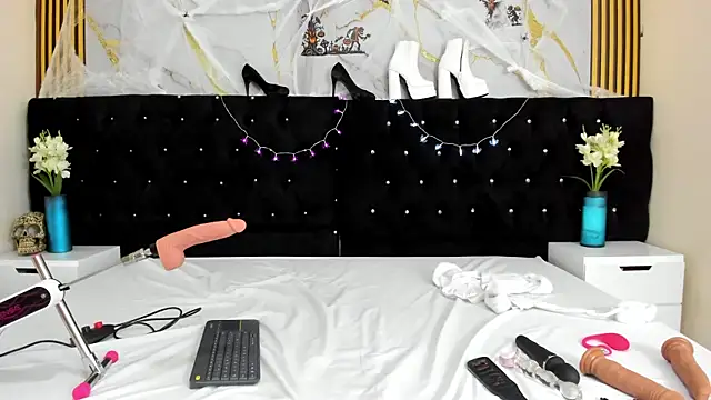 Snapshot of Lisa_sweetas chatting on October 2025 07:44:02 PM Lisa sweetas online show from October 2025 07:44:02 PM