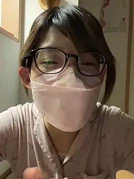 Snapshot of usako_2025 chatting on November 2025 04:29:01 PM usako 2025 online show from November 2025 04:29:01 PM