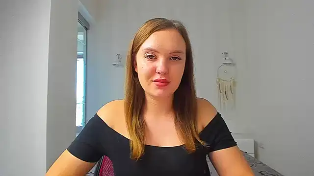 Snapshot of EmmaNorman chatting on September 2025 12:51:01 PM EmmaNorman online show from September 2025 12:51:01 PM