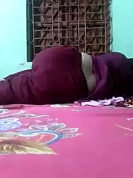lipihotkapol online show from September 2025 06:00:01 PM