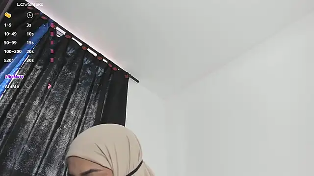 Snapshot of thaira_aly chatting on October 2025 09:25:02 PM thaira aly online show from October 2025 09:25:02 PM