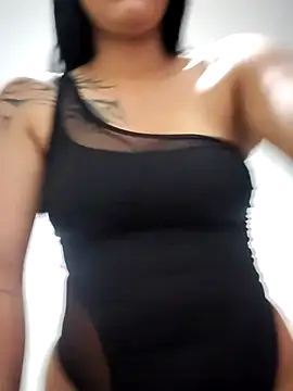 Megara 25 online show from October 2025 11:55:02 AM