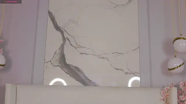 Snapshot of AdoraCortes chatting on October 2025 05:17:02 AM AdoraCortes online show from October 2025 05:17:02 AM