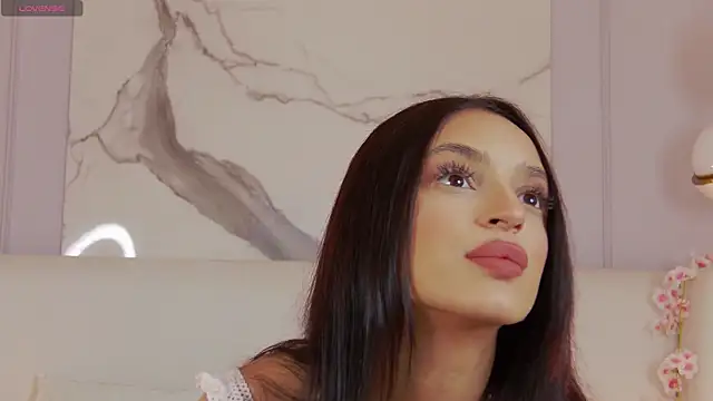 Snapshot of AdoraCortes chatting on October 2025 05:08:01 AM AdoraCortes online show from October 2025 05:08:01 AM