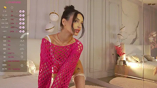 Snapshot of AdoraCortes chatting on October 2025 04:59:02 AM AdoraCortes online show from October 2025 04:59:02 AM