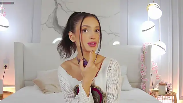 Snapshot of AdoraCortes chatting on November 2025 05:07:02 AM AdoraCortes online show from November 2025 05:07:02 AM