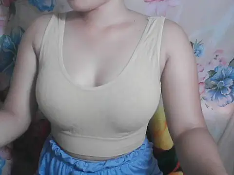 Katie Winslet online show from October 2025 11:47:02 PM