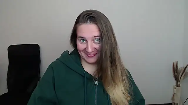 Darklure  online show from October 2025 03:25:02 PM