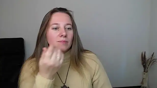 Darklure  online show from October 2025 11:22:02 AM