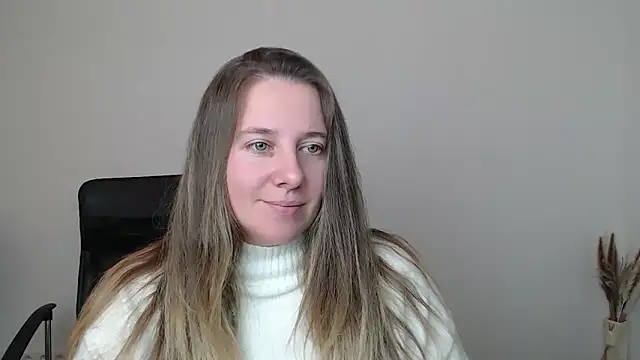 Darklure  online show from October 2025 10:22:01 PM