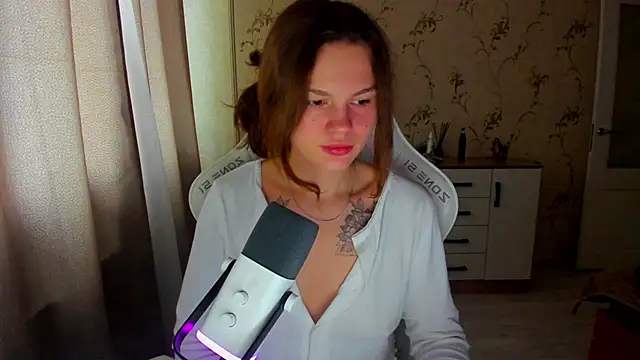 yourdreamm  online show from October 2025 08:12:01 AM