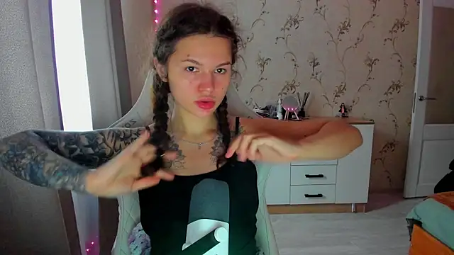 yourdreamm  online show from October 2025 07:09:02 AM