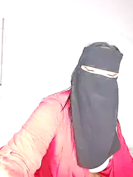 Snapshot of Lavanarabica chatting on October 2025 08:29:02 PM Lavanarabica online show from October 2025 08:29:02 PM