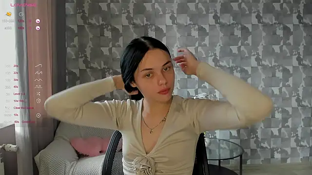 Snapshot of Kseni_a chatting on October 2025 10:27:02 AM Kseni a online show from October 2025 10:27:02 AM