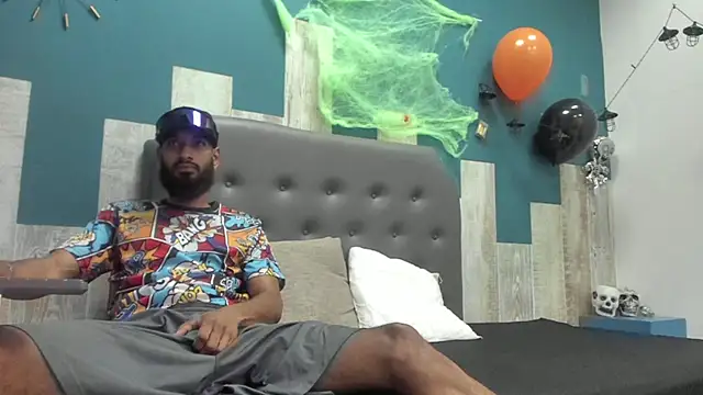 Snapshot of Damian_Shakur chatting on October 2025 11:36:02 AM Damian Shakur online show from October 2025 11:36:02 AM