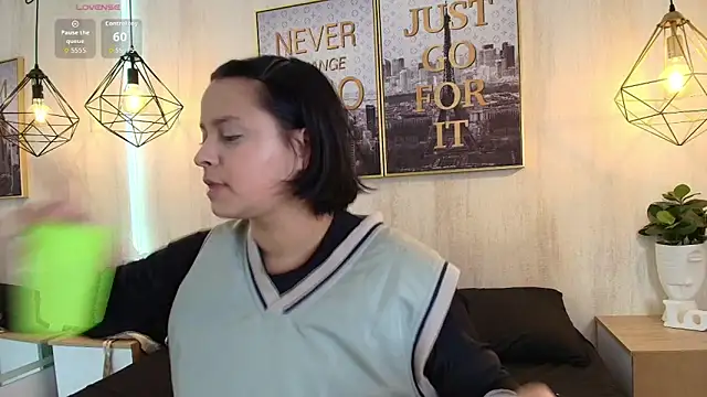 Bluesky 666 online show from October 2025 07:36:02 PM