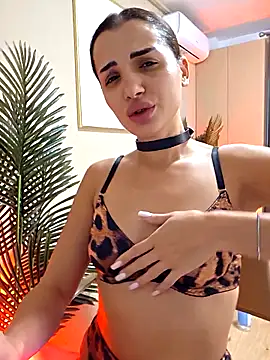 Snapshot of NaughtyChloe chatting on October 2025 02:03:01 PM NaughtyChloe online show from October 2025 02:03:01 PM