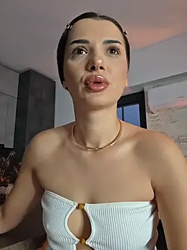 Snapshot of NaughtyChloe chatting on November 2025 05:06:01 AM NaughtyChloe online show from November 2025 05:06:01 AM