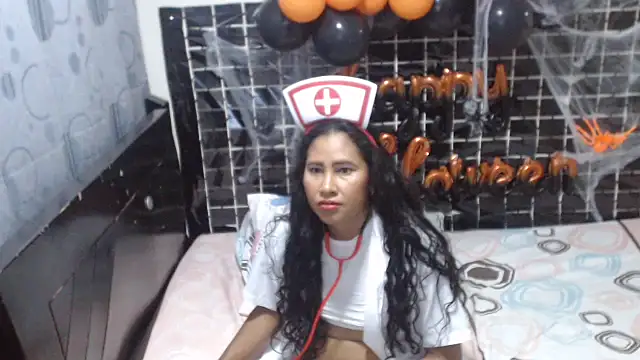 Snapshot of PERLA_BLACK_ chatting on October 2025 07:42:01 AM PERLA BLACK online show from October 2025 07:42:01 AM