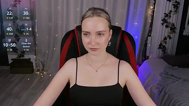 EllaBloom online show from September 2025 02:31:01 PM