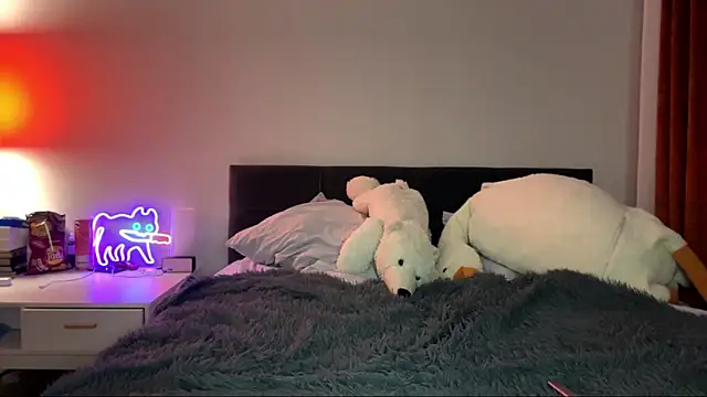 Snapshot of milastretch chatting on October 2025 09:35:02 PM milastretch online show from October 2025 09:35:02 PM