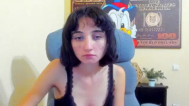 Snapshot of Marri-Stella chatting on November 2025 09:42:02 AM Marri-Stella online show from November 2025 09:42:02 AM