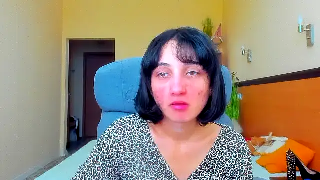 Snapshot of Marri-Stella chatting on November 2025 09:18:02 AM Marri-Stella online show from November 2025 09:18:02 AM