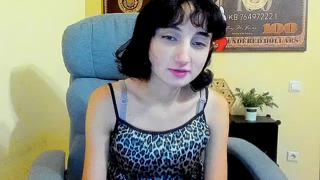 Snapshot of Marri-Stella chatting on November 2025 09:19:02 AM Marri-Stella online show from November 2025 09:19:02 AM