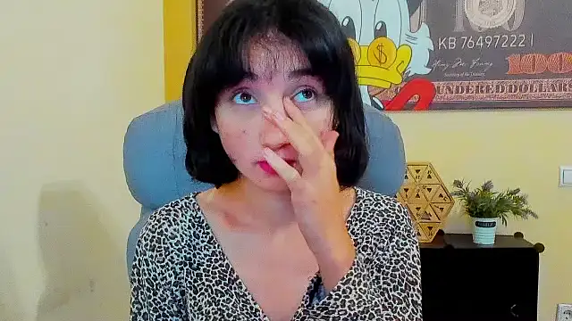 Snapshot of Marri-Stella chatting on November 2025 09:08:02 AM Marri-Stella online show from November 2025 09:08:02 AM