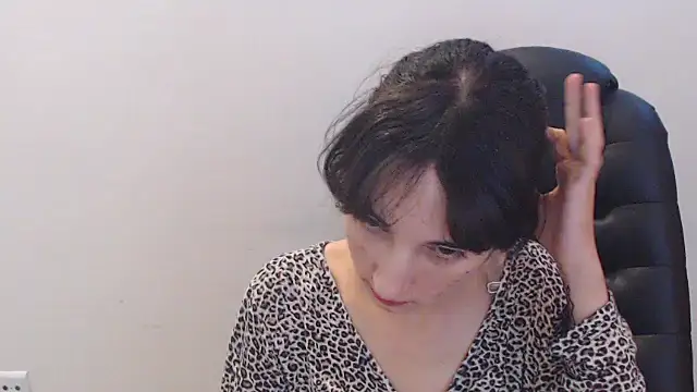 Snapshot of Marri-Stella chatting on November 2025 09:14:02 AM Marri-Stella online show from November 2025 09:14:02 AM