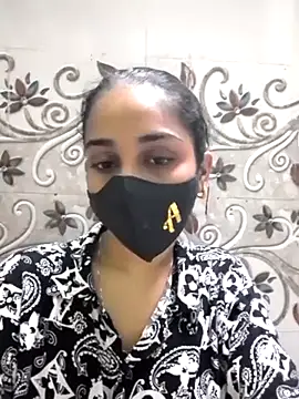 Snapshot of Zoya_G chatting on September 2025 11:31:02 AM Zoya G online show from September 2025 11:31:02 AM