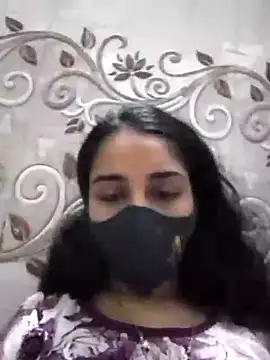 Snapshot of Zoya_G chatting on October 2025 10:34:02 AM Zoya G online show from October 2025 10:34:02 AM