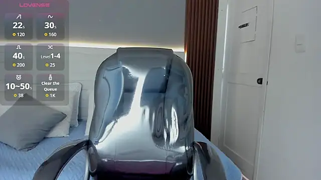 Emmy Meadows online show from September 2025 07:19:02 PM