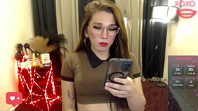 Snapshot of precious_RoseDoll chatting on November 2025 03:29:01 AM precious RoseDoll online show from November 2025 03:29:01 AM