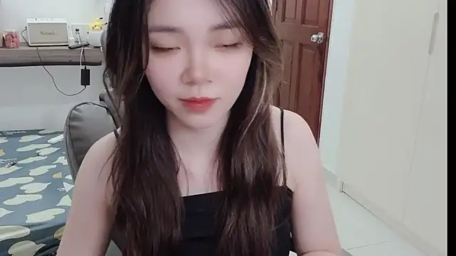 Snapshot of __Nho__ chatting on December 2025 04:23:02 PM Nho online show from December 2025 04:23:02 PM