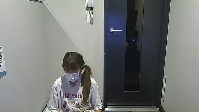 Snapshot of SAKI_saki_01 chatting on October 2025 11:20:02 AM SAKI saki 01 online show from October 2025 11:20:02 AM