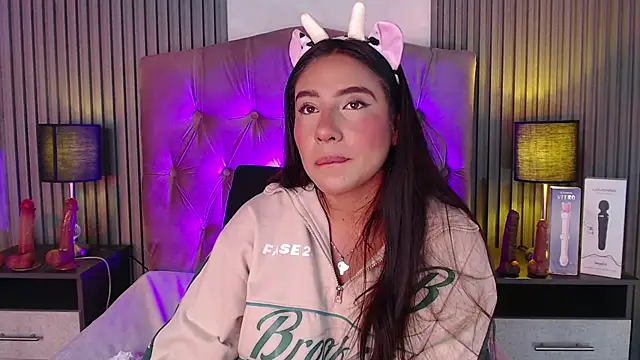 Snapshot of Bonnali_lune chatting on October 2025 10:32:02 PM Bonnali lune online show from October 2025 10:32:02 PM