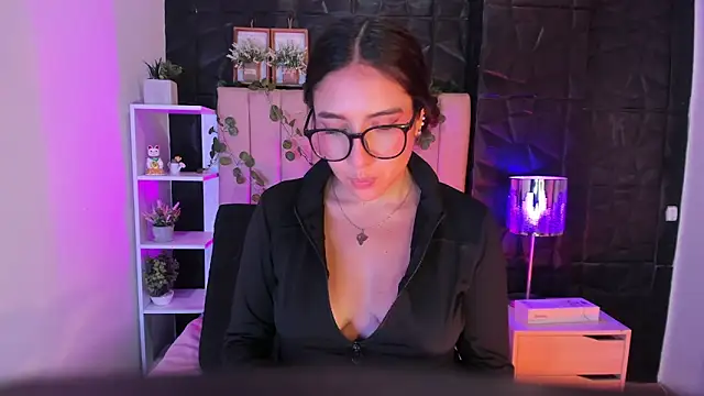 Snapshot of Bonnali_lune chatting on October 2025 02:40:01 PM Bonnali lune online show from October 2025 02:40:01 PM