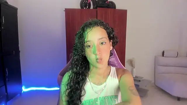 mavictoria online show from September 2025 04:53:02 PM