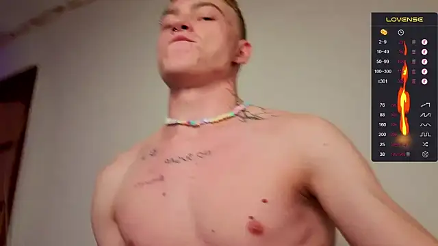 Snapshot of callmealexthx chatting on September 2025 04:19:01 PM callmealexthx online show from September 2025 04:19:01 PM