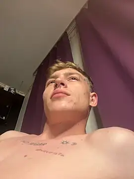 Snapshot of callmealexthx chatting on September 2025 04:45:01 PM callmealexthx online show from September 2025 04:45:01 PM