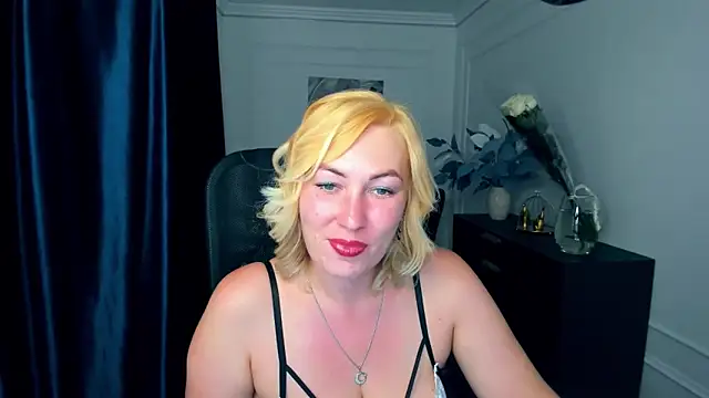 CamilaFatem online show from September 2025 08:12:02 PM