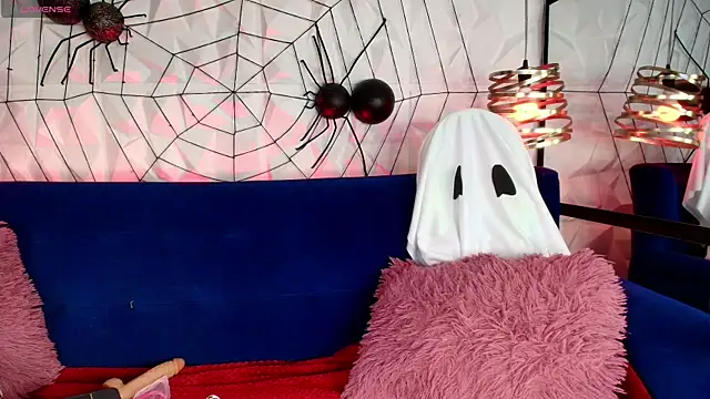 Snapshot of ly_lulu chatting on October 2025 07:12:02 PM ly lulu online show from October 2025 07:12:02 PM