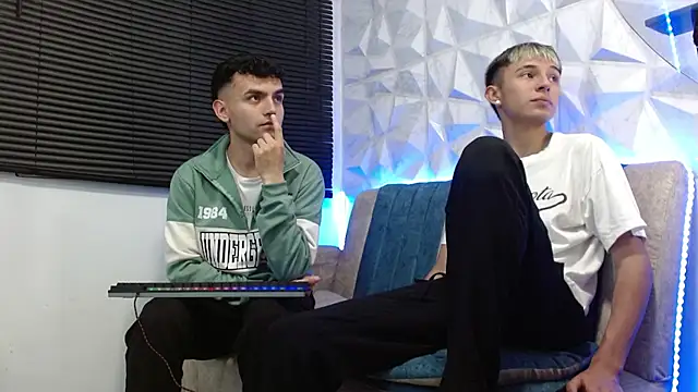 Isaac tan online show from October 2025 03:06:02 AM