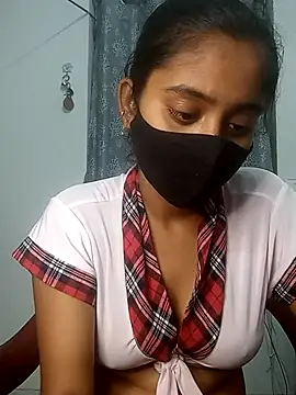 shrutee12 online show from November 2025 03:56:02 PM