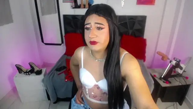 Athenea  Rouse online show from October 2025 12:36:01 AM