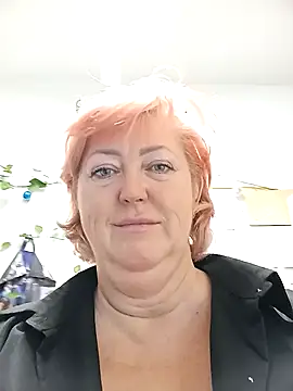 Snapshot of TerezaVelvet chatting on October 2025 06:23:02 AM TerezaVelvet online show from October 2025 06:23:02 AM